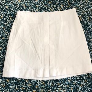 RW & CO. White classic mini skirt